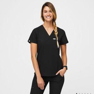 FIGS Catarina Scrub Top